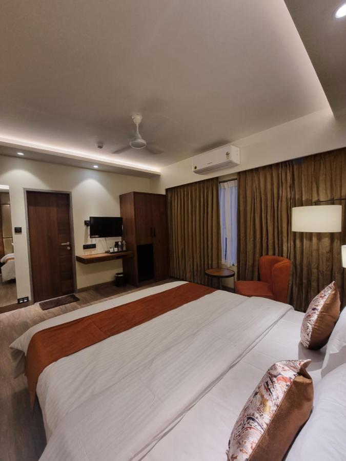 Hotel El Magnifico Surat Luaran gambar