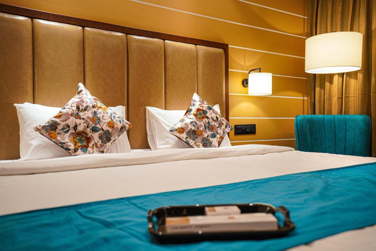 Hotel El Magnifico Surat Luaran gambar
