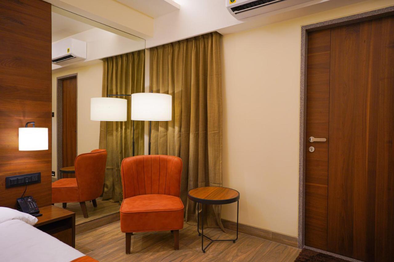 Hotel El Magnifico Surat Luaran gambar