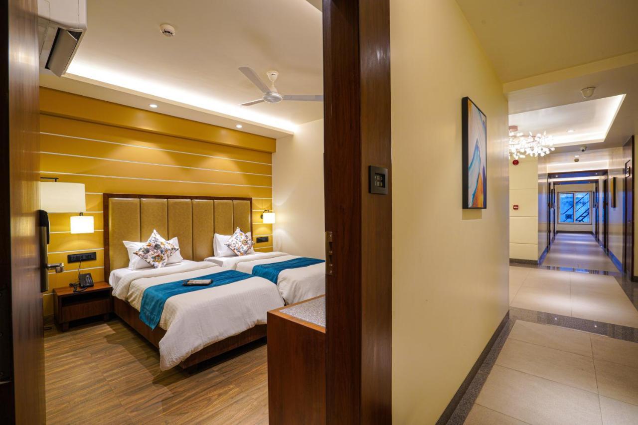 Hotel El Magnifico Surat Luaran gambar
